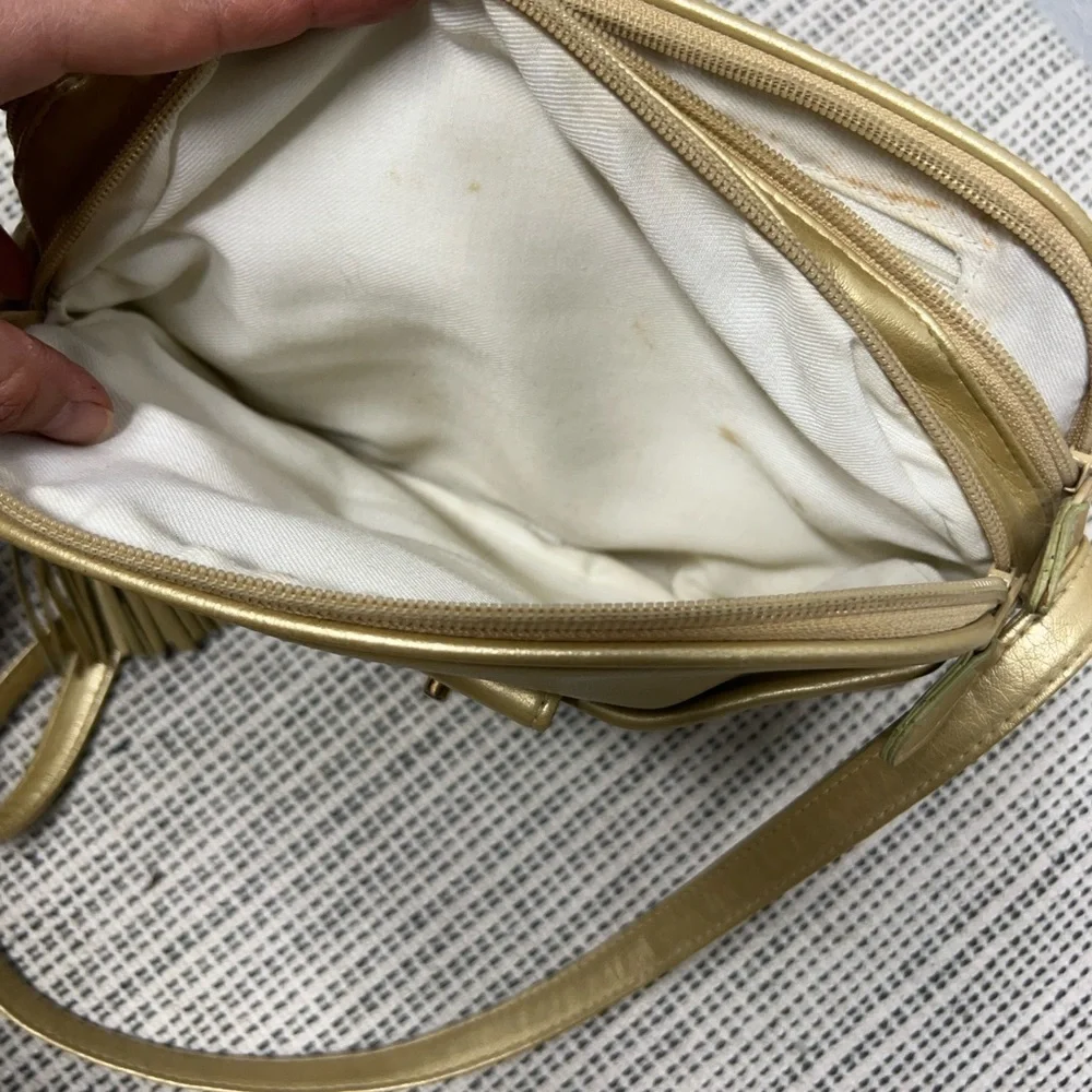 Classic Elements vintage metallic gold leather crossbody shoulder bag purse